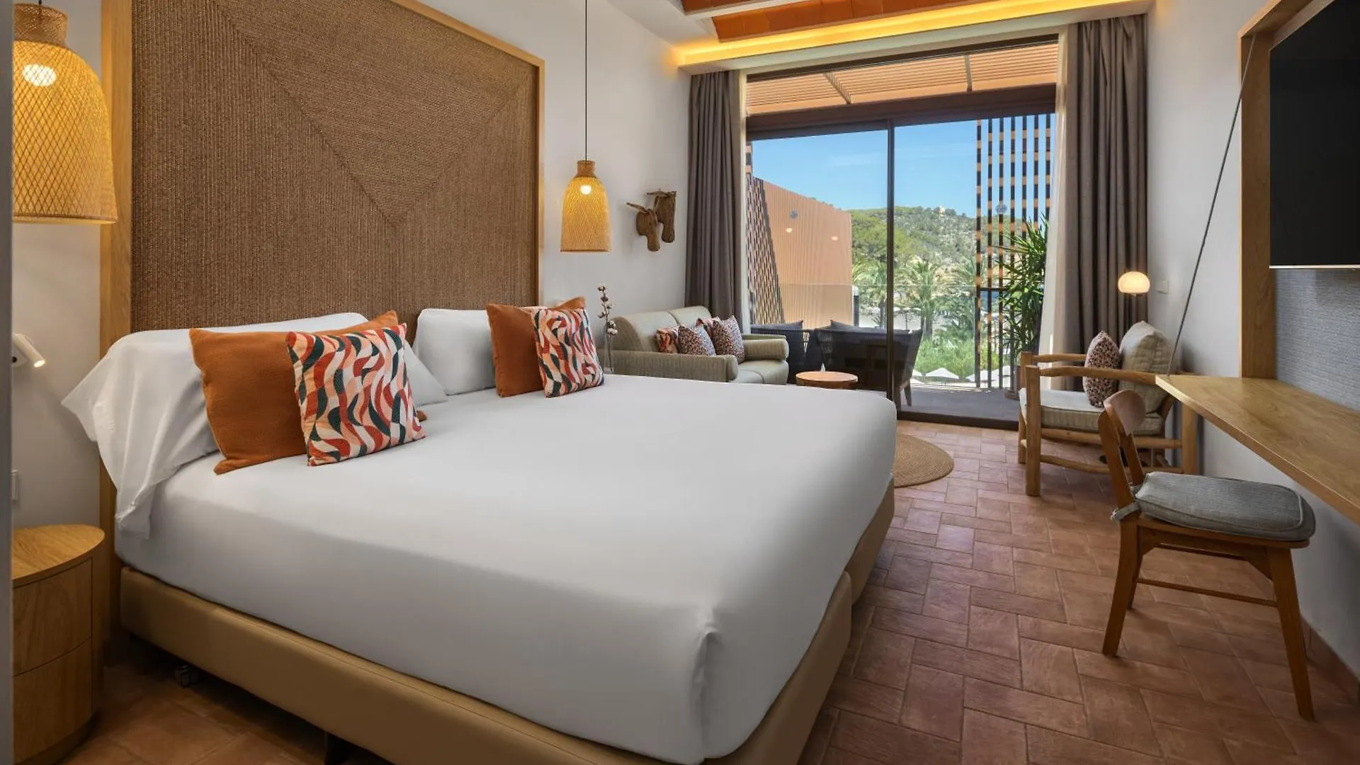 Hotel Cala San Miguel Ibiza Resort, Adults Only, Curio Collection By Hilton Port de Sant Miguel
