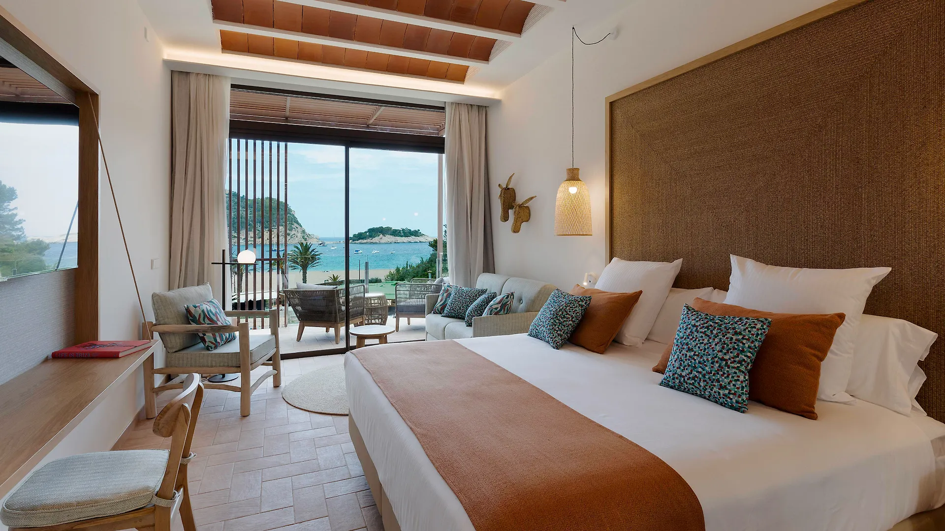 Cala San Miguel Ibiza Resort, Adults Only, Curio Collection By Hilton Port de Sant Miguel